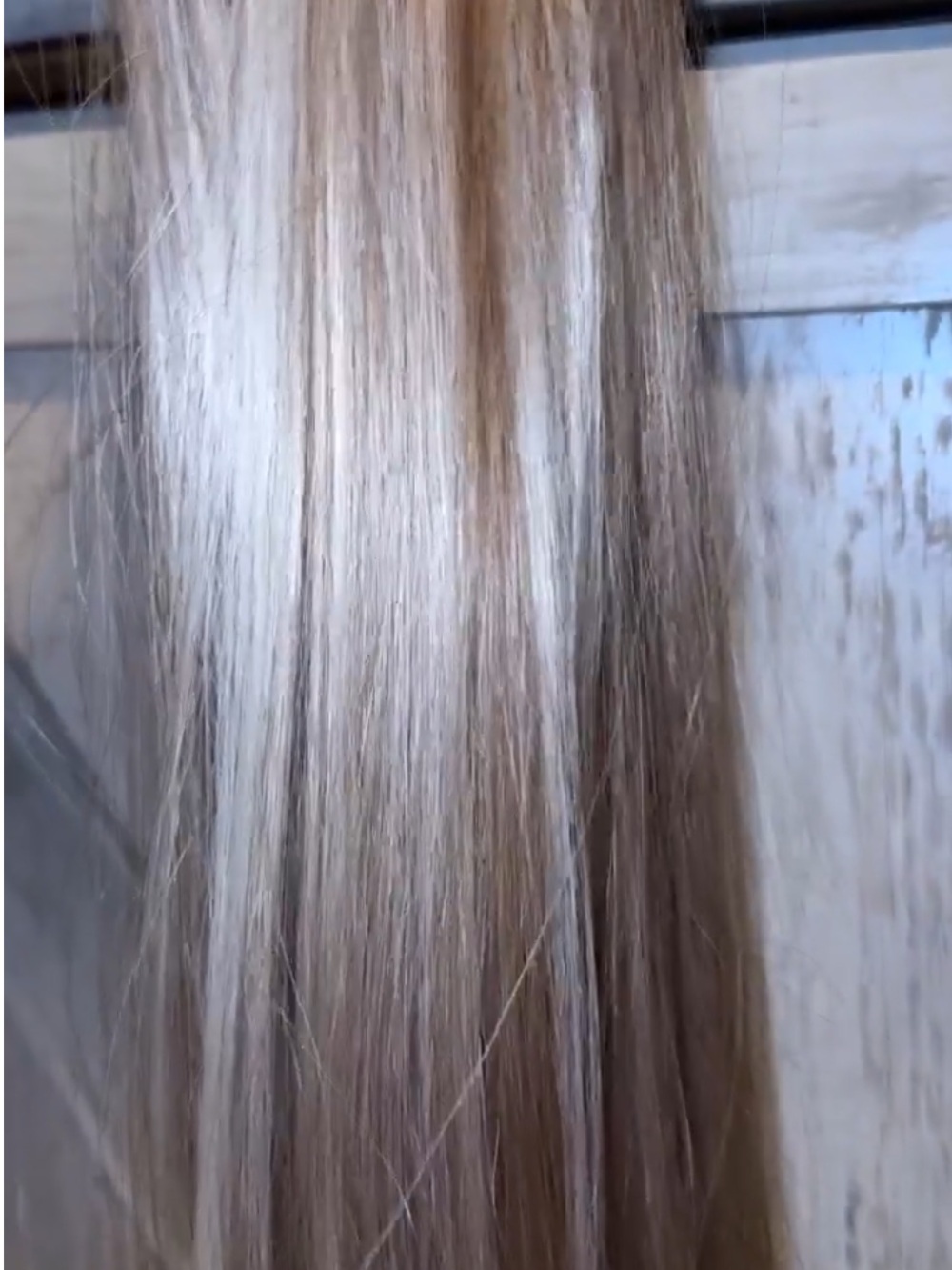 Remy Straight Hair Extension - Light Brown with Blonde Highlights 22 inch